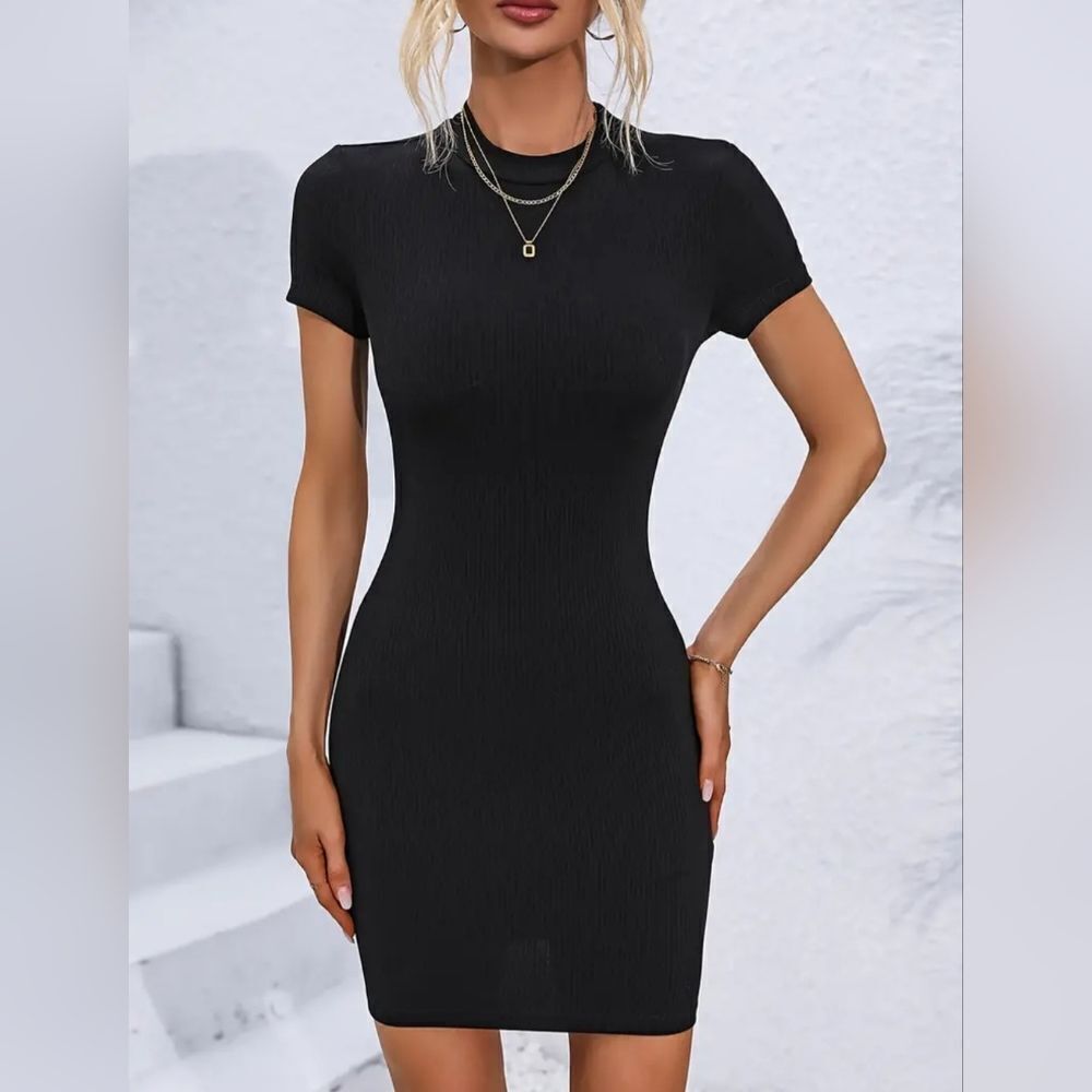 Ladies, Black Ribbed Mock Neck Mini Dress sz Large